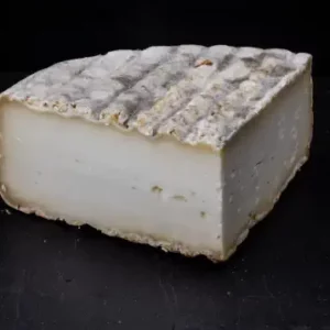 Tomme de chèvre de la ferme du moulin des chartreux